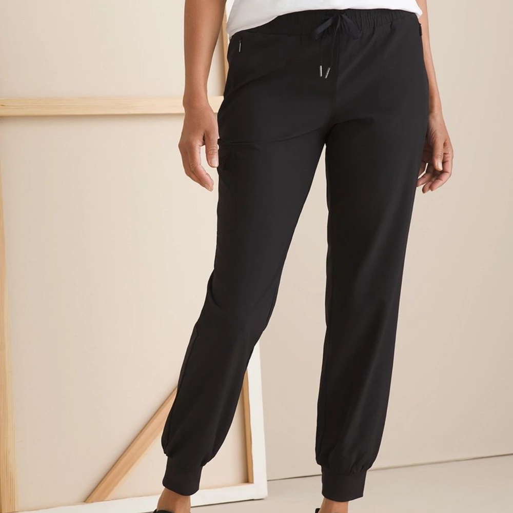 Chicos Women's Black Jogger Pants